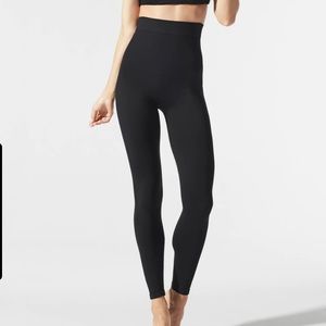 TWO BLANQI Highwaist Postpartum + Nursing support leggings